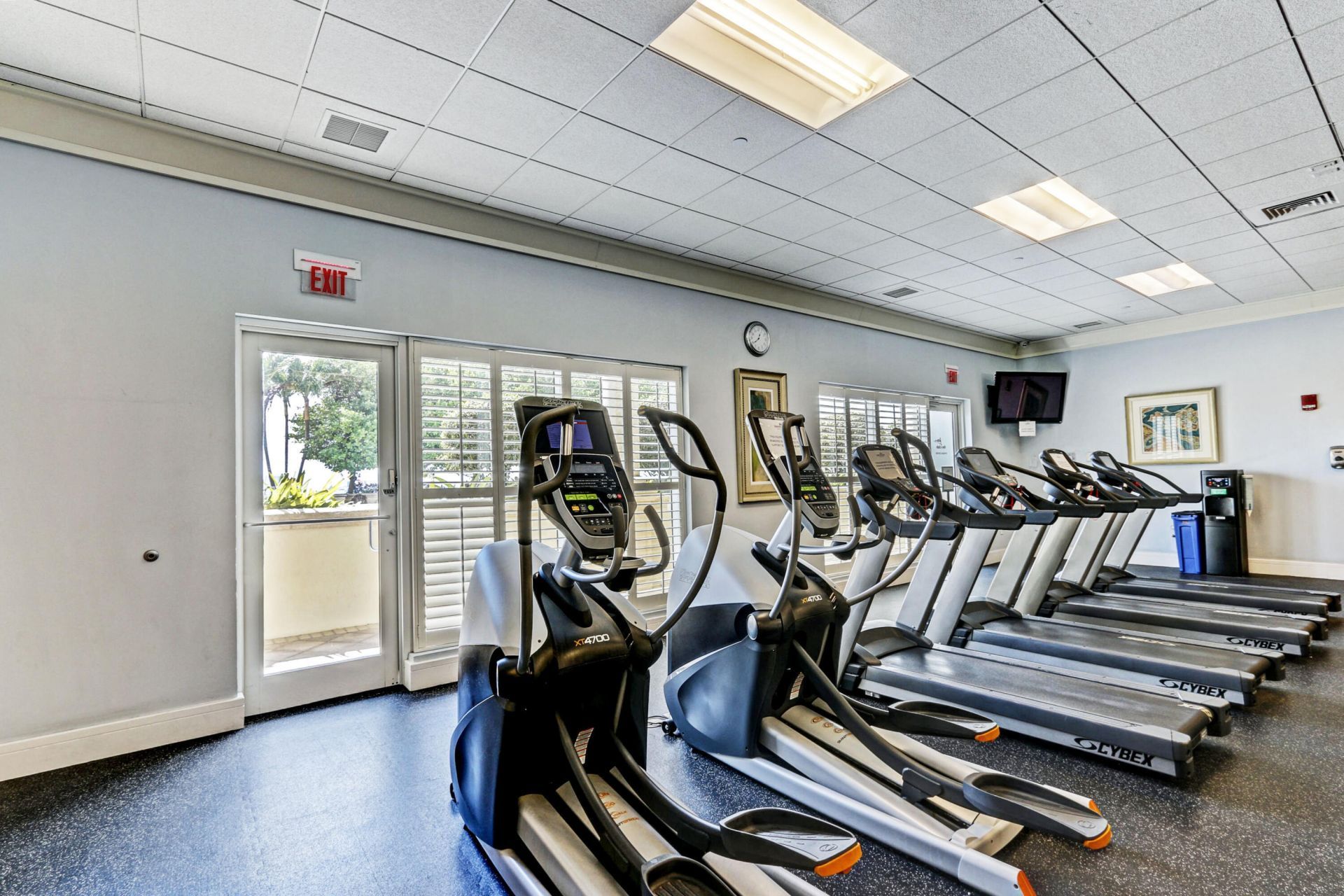 2640 Lake Shore Drive, Unit 2014, Riviera Beach, FL 33404 Photo