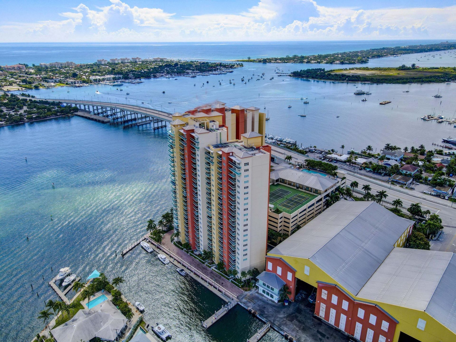 2640 Lake Shore Drive, Unit 2014, Riviera Beach, FL 33404 Photo