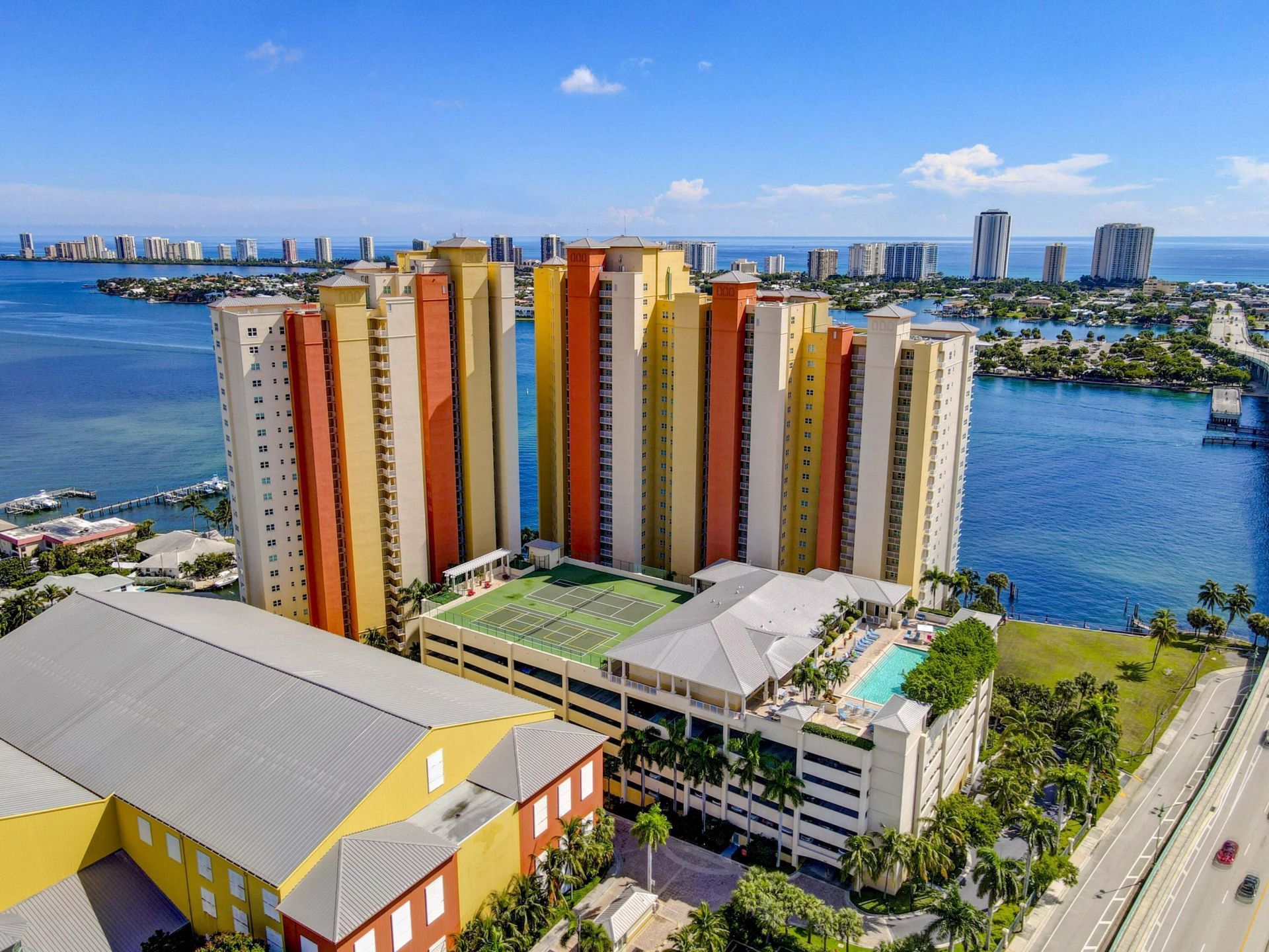 2640 Lake Shore Drive, Unit 2014, Riviera Beach, FL 33404 Photo