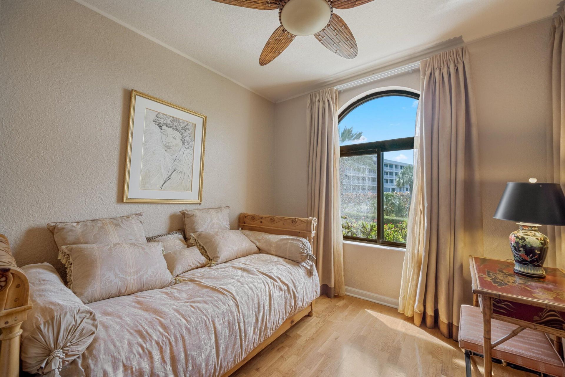 23 Sloans Curve Drive, Palm Beach, FL 33480 Photo