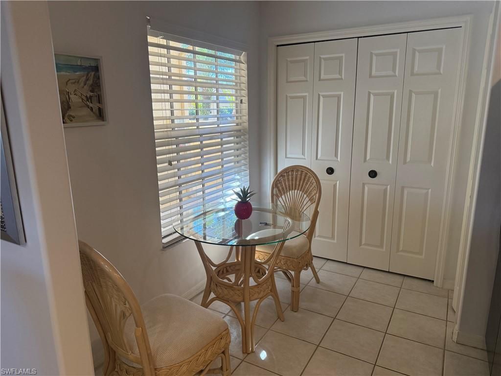 13070 Amberley Ct, Unit 902, Bonita Springs, FL 34135 Photo