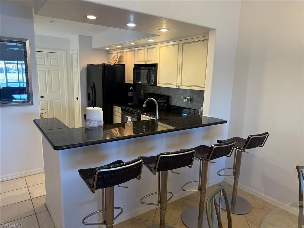 13070 Amberley Ct, Unit 902, Bonita Springs, FL 34135 Photo