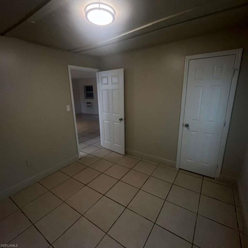 1427 Markland , Fort Myers, FL 33916 Photo