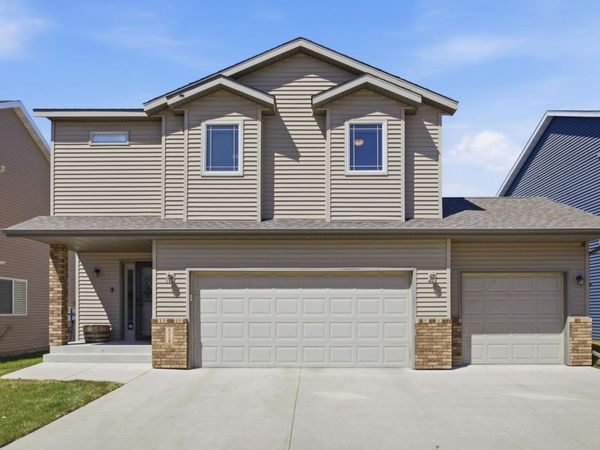 6219 55th Avenue S, Fargo, ND 58104