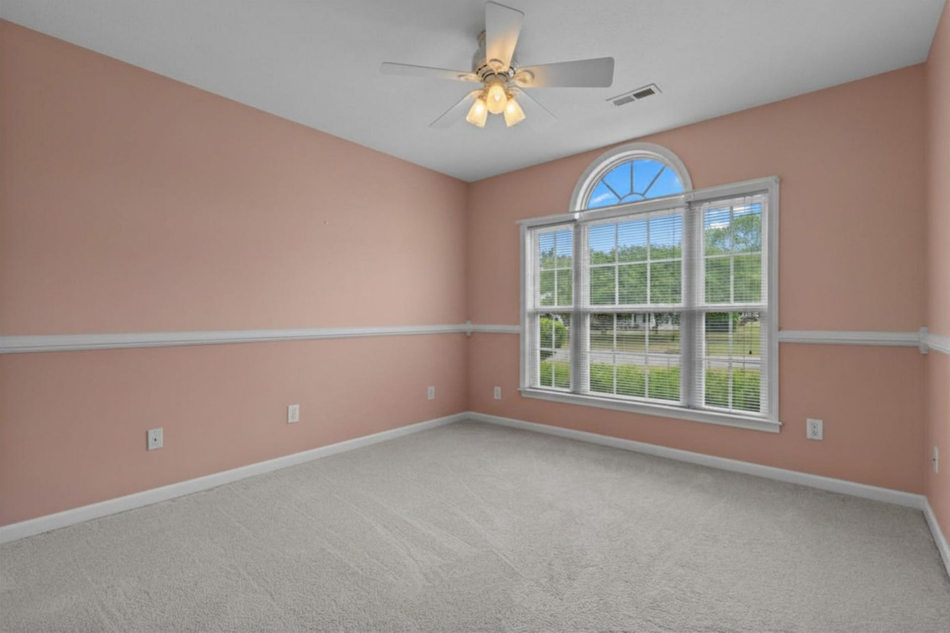 517 Crusade Circle Photo 24
