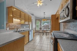 517 Crusade Circle photo 4