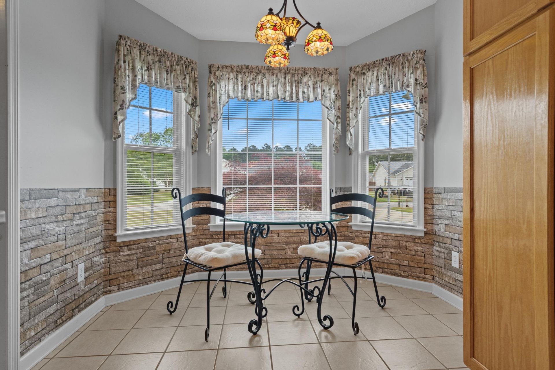 517 Crusade Circle Photo 8