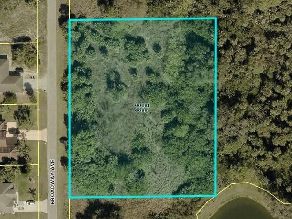 316 Broadway AVE, LEHIGH ACRES, FL 33936