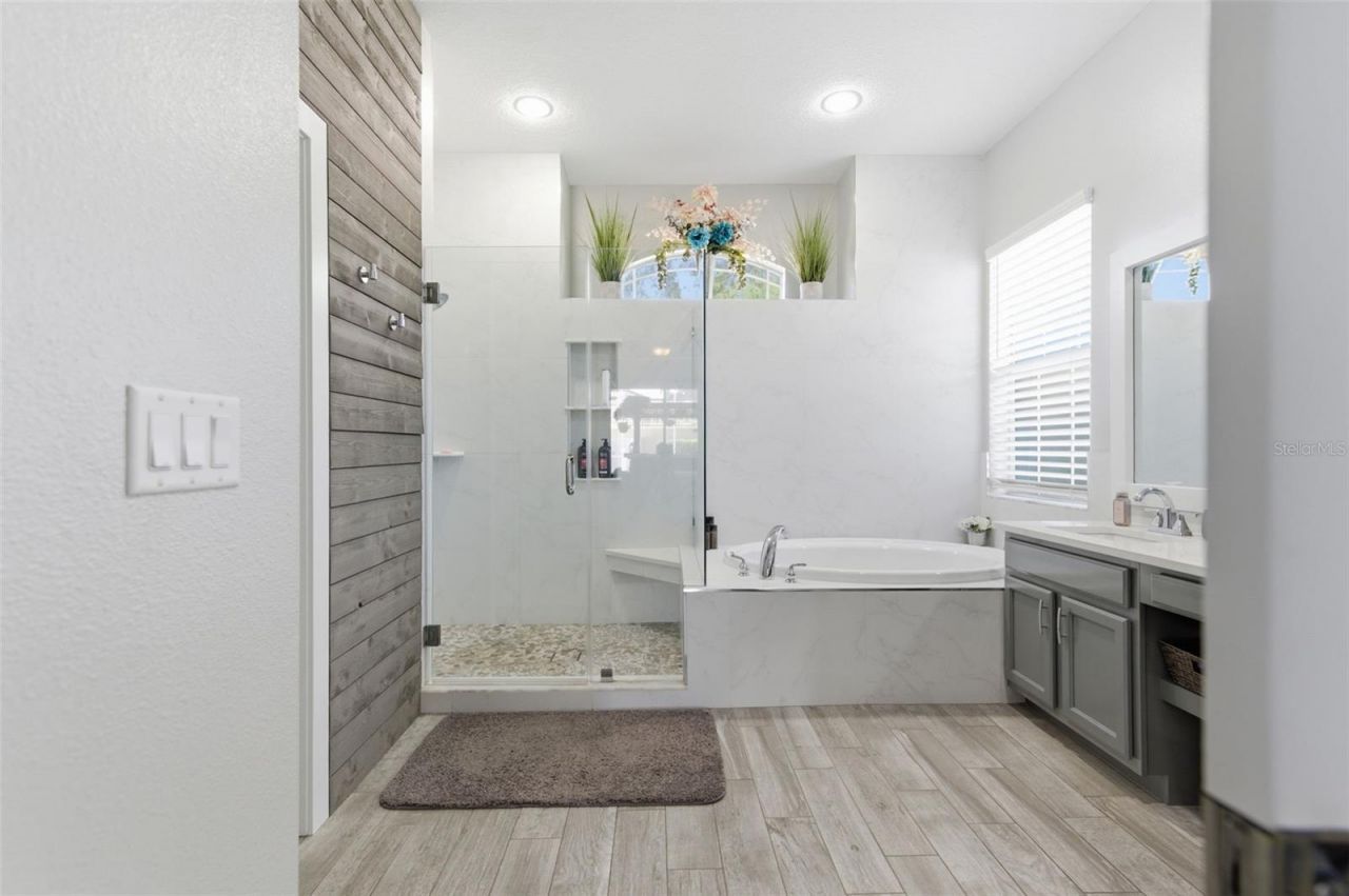 11508 Oyster Bay Circle, New Port Richey, FL 34654 Photo