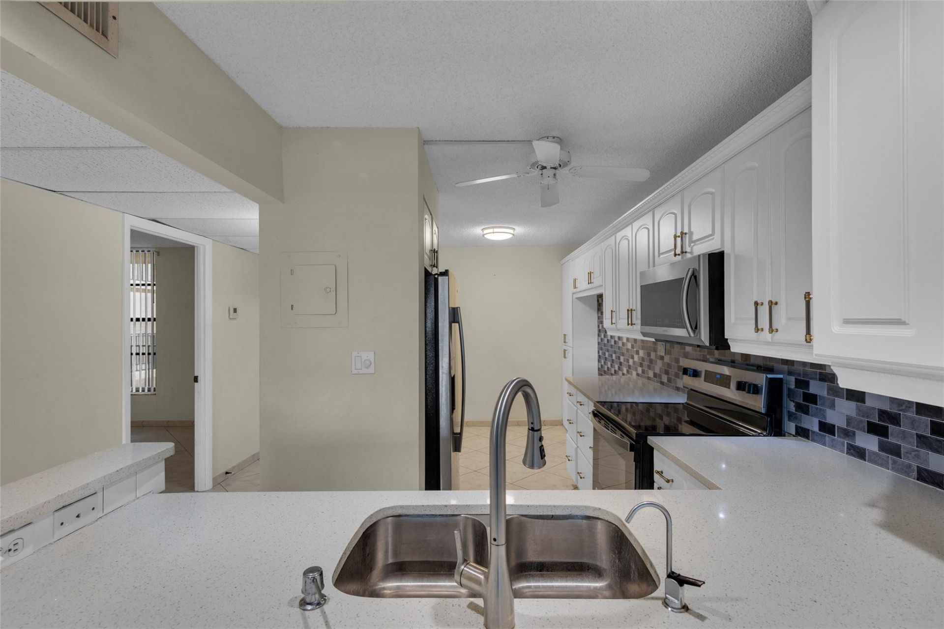 7 Royal Palm Way, Boca Raton, FL 33432 Photo