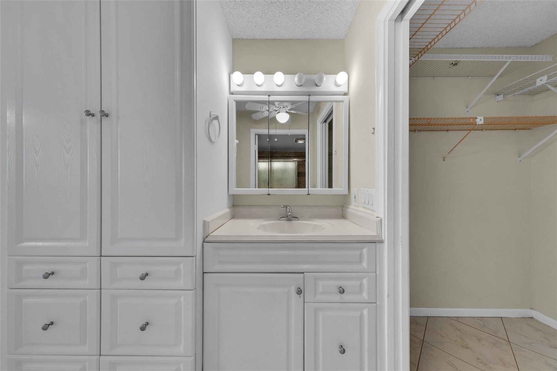 7 Royal Palm Way, Boca Raton, FL 33432 Photo