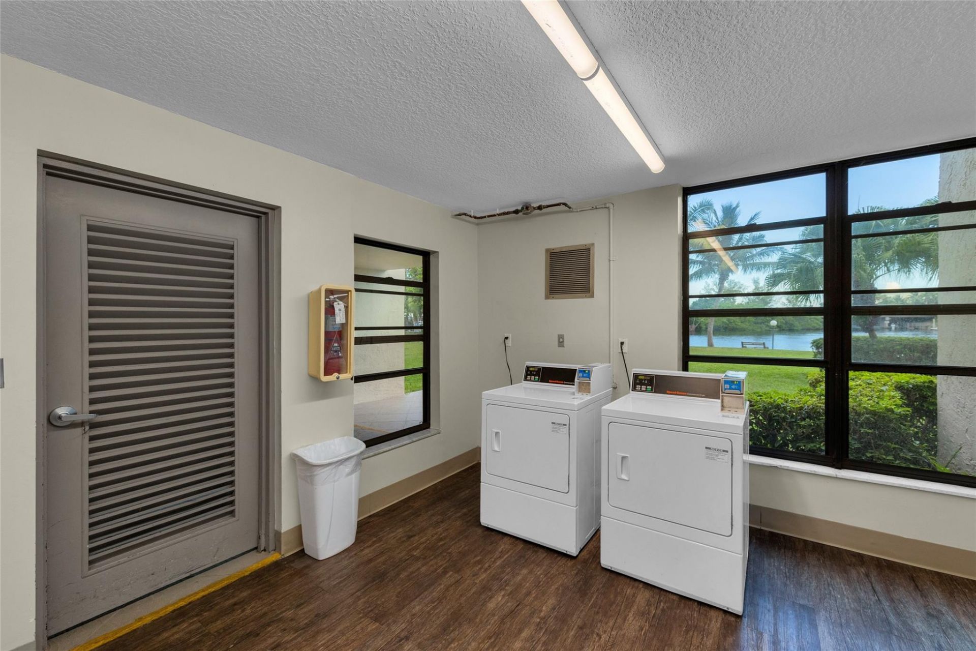 7 Royal Palm Way, Boca Raton, FL 33432 Photo