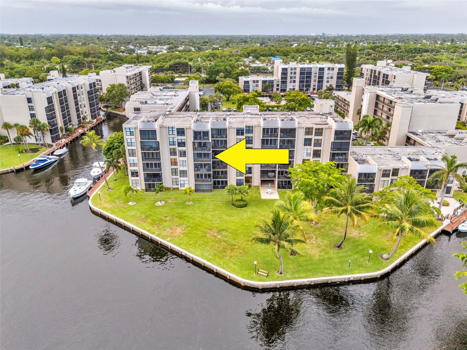 7 Royal Palm Way, Boca Raton, FL 33432 Photo