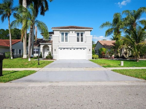 131 NW 187th Ave, Pembroke Pines, FL 33029
