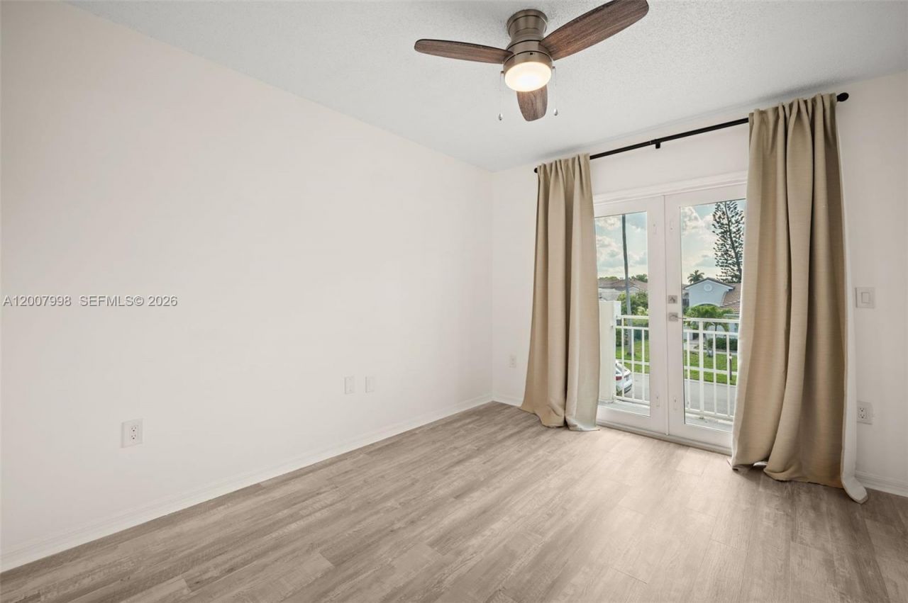 131 NW 187th Ave, Pembroke Pines, FL 33029 Photo