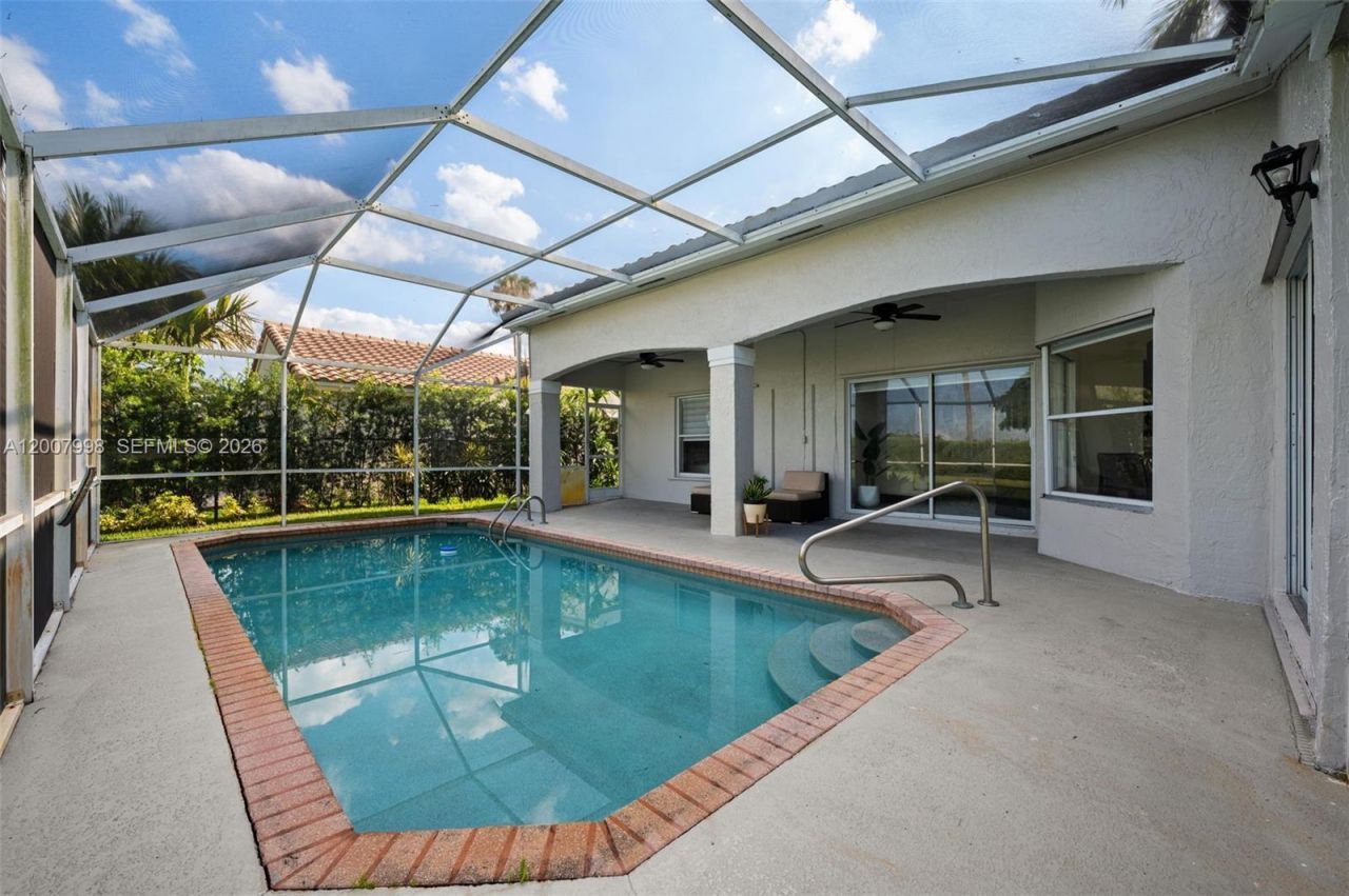 131 NW 187th Ave, Pembroke Pines, FL 33029 Photo