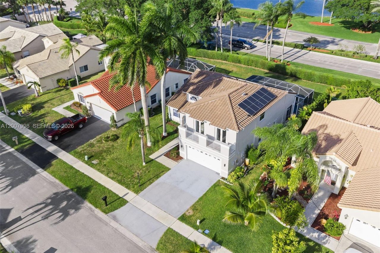 131 NW 187th Ave, Pembroke Pines, FL 33029 Photo