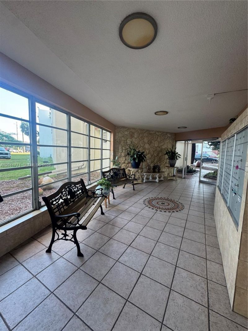 1481 NE Miami Gardens Dr , Unit 165, Miami, FL 33179 Photo