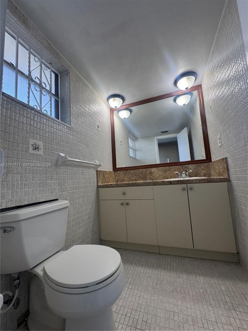 1481 NE Miami Gardens Dr , Unit 165, Miami, FL 33179 Photo
