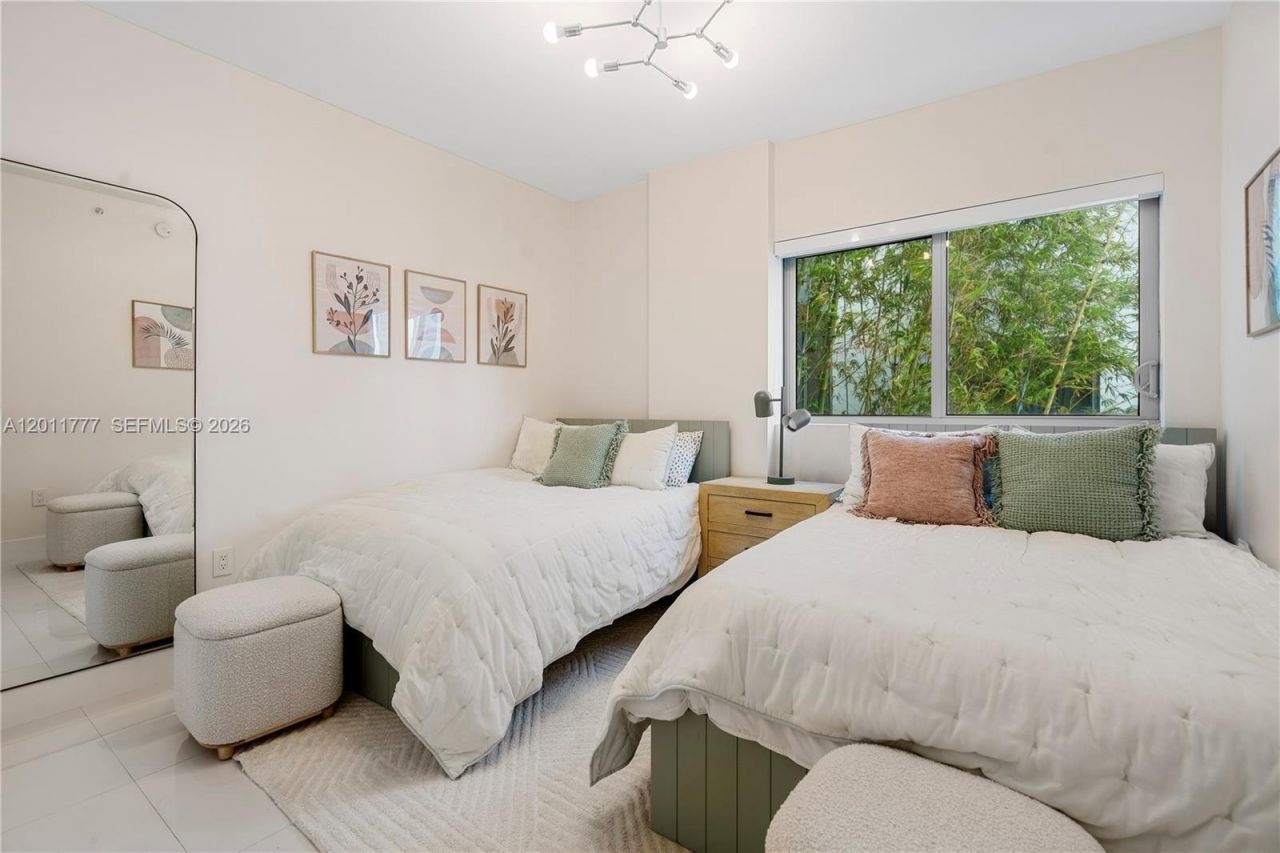 9940 W Bay Harbor Dr, Unit 5F-N, Bay Harbor Islands, FL 33154 Photo