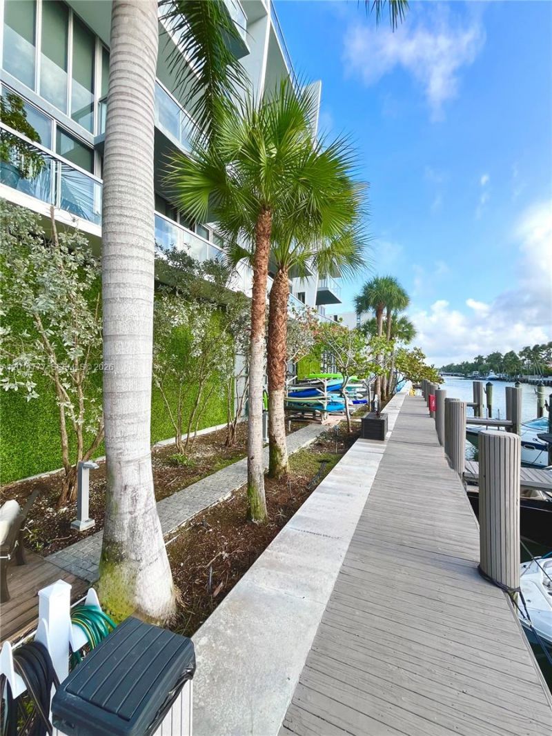 9940 W Bay Harbor Dr, Unit 5F-N, Bay Harbor Islands, FL 33154 Photo