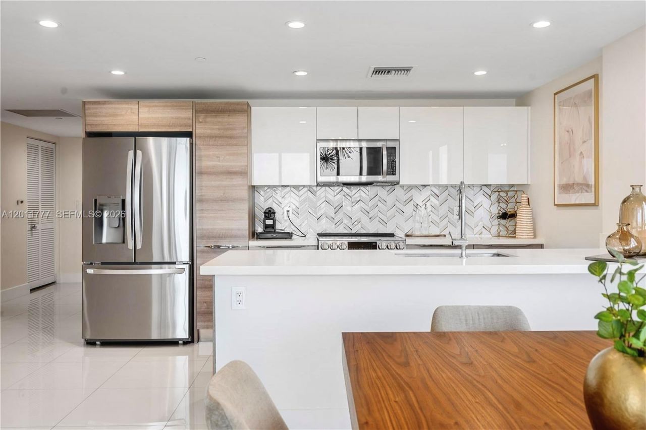 9940 W Bay Harbor Dr, Unit 5F-N, Bay Harbor Islands, FL 33154 Photo