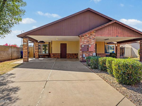 442 S 32ND Place, Mesa, AZ 85204
