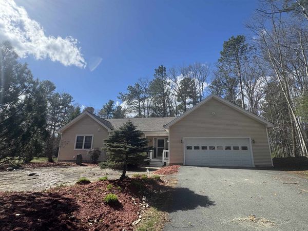 265 Pine Street, Newport City, VT 05855