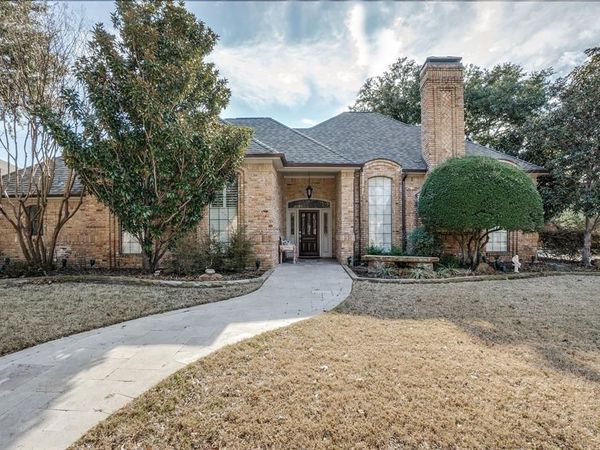 5604 Covehaven Drive, Dallas, TX 75252
