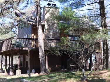 20 BIRCH STREET, LAKE HARMONY, PA 18624