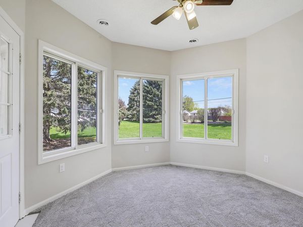 7592 Hinton Park Avenue S, Cottage Grove, MN 55016