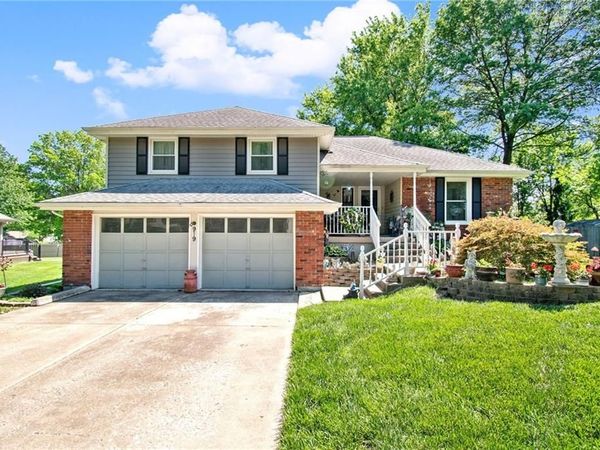 919 SE 5th Street, Lee's Summit, MO 64063