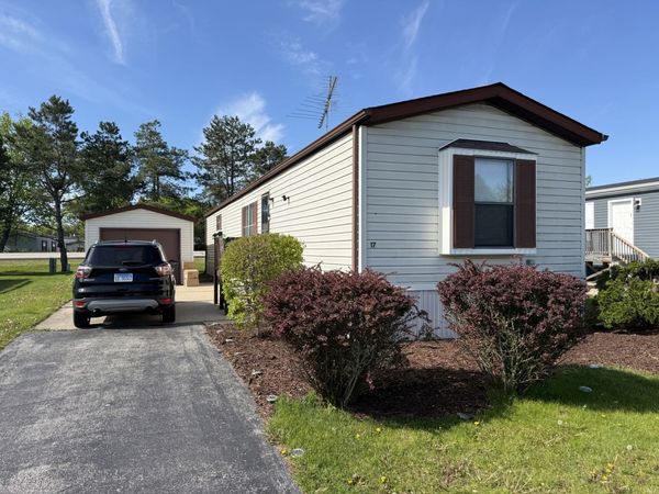 17 CARDINAL Drive , Beecher, IL 60401