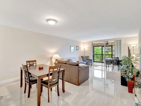 14723 Cumberland Drive, Unit 404 B, Delray Beach, FL 33446