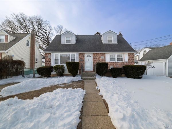 580 Georgia Street , South Hempstead, NY 11550