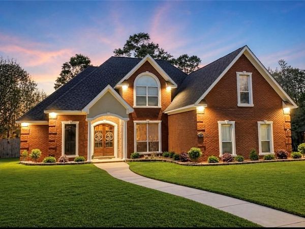 3050 Richmond Drive, Mobile, AL 36695