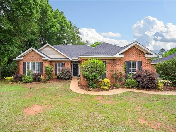 555 S Dykes Road, Mobile, AL 36608