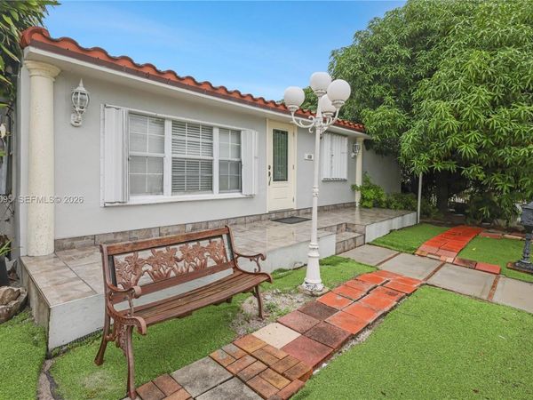 450 NW 40th Ct , Miami, FL 33126