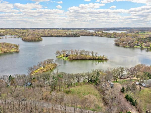 21115 Elkview Circle , Richmond, MN 56368