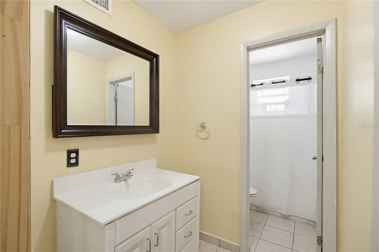 6342 SW 39th Terrace, Miami, FL 33155 Photo