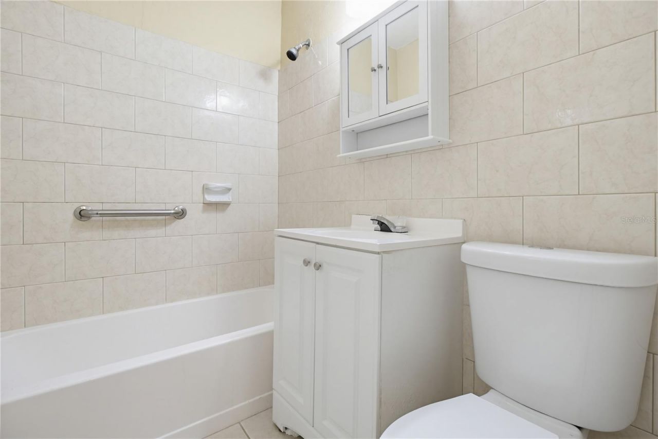 6342 SW 39th Terrace, Miami, FL 33155 Photo