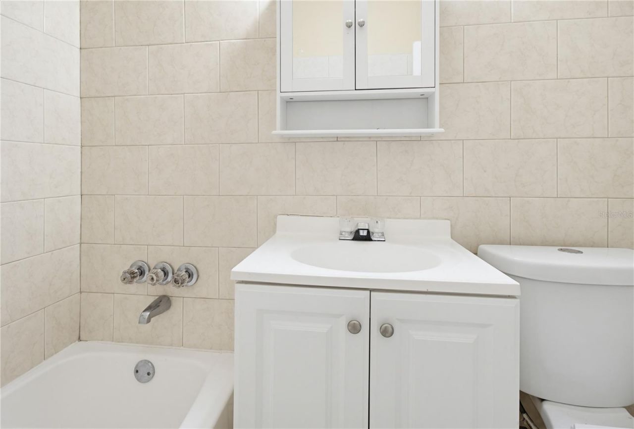 6342 SW 39th Terrace, Miami, FL 33155 Photo