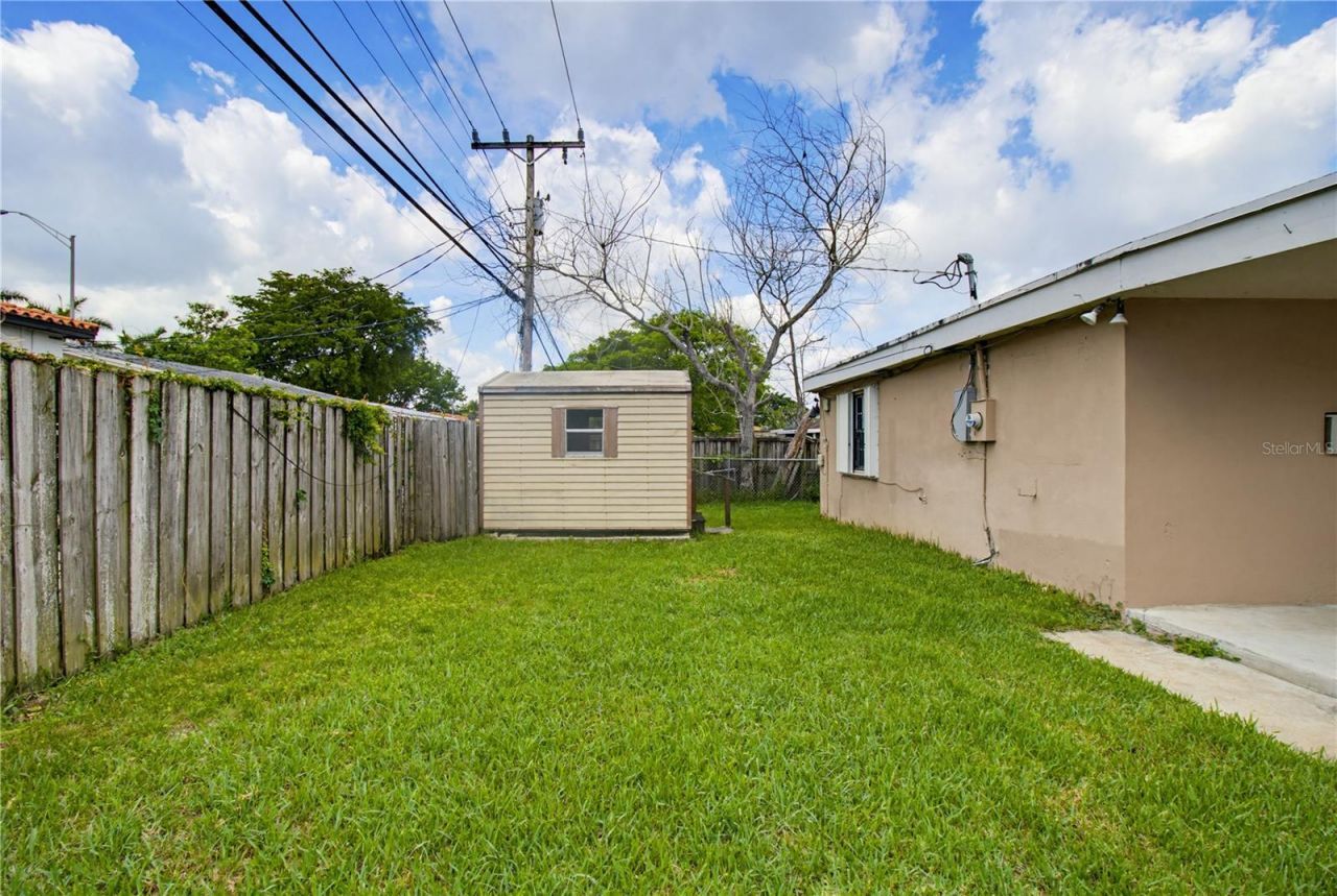 6342 SW 39th Terrace, Miami, FL 33155 Photo
