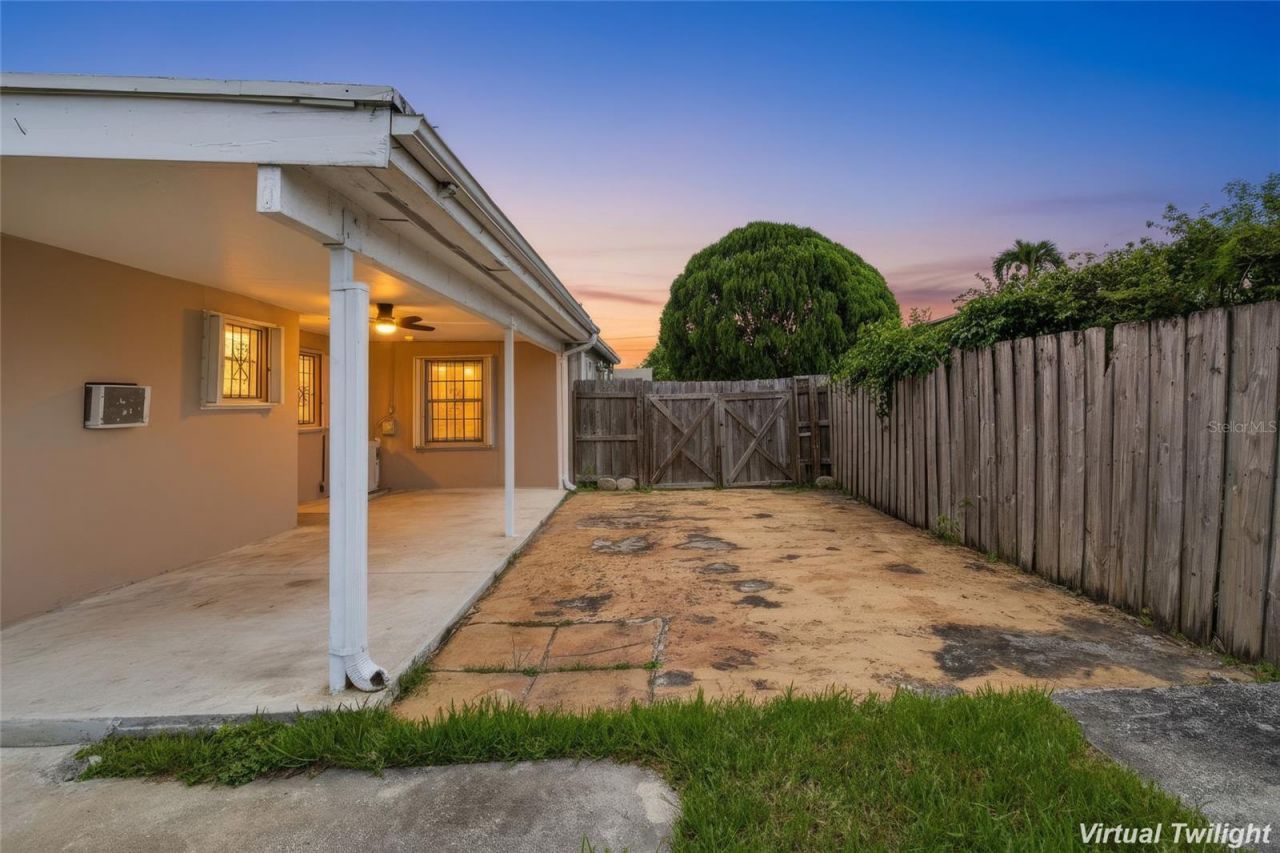 6342 SW 39th Terrace, Miami, FL 33155 Photo
