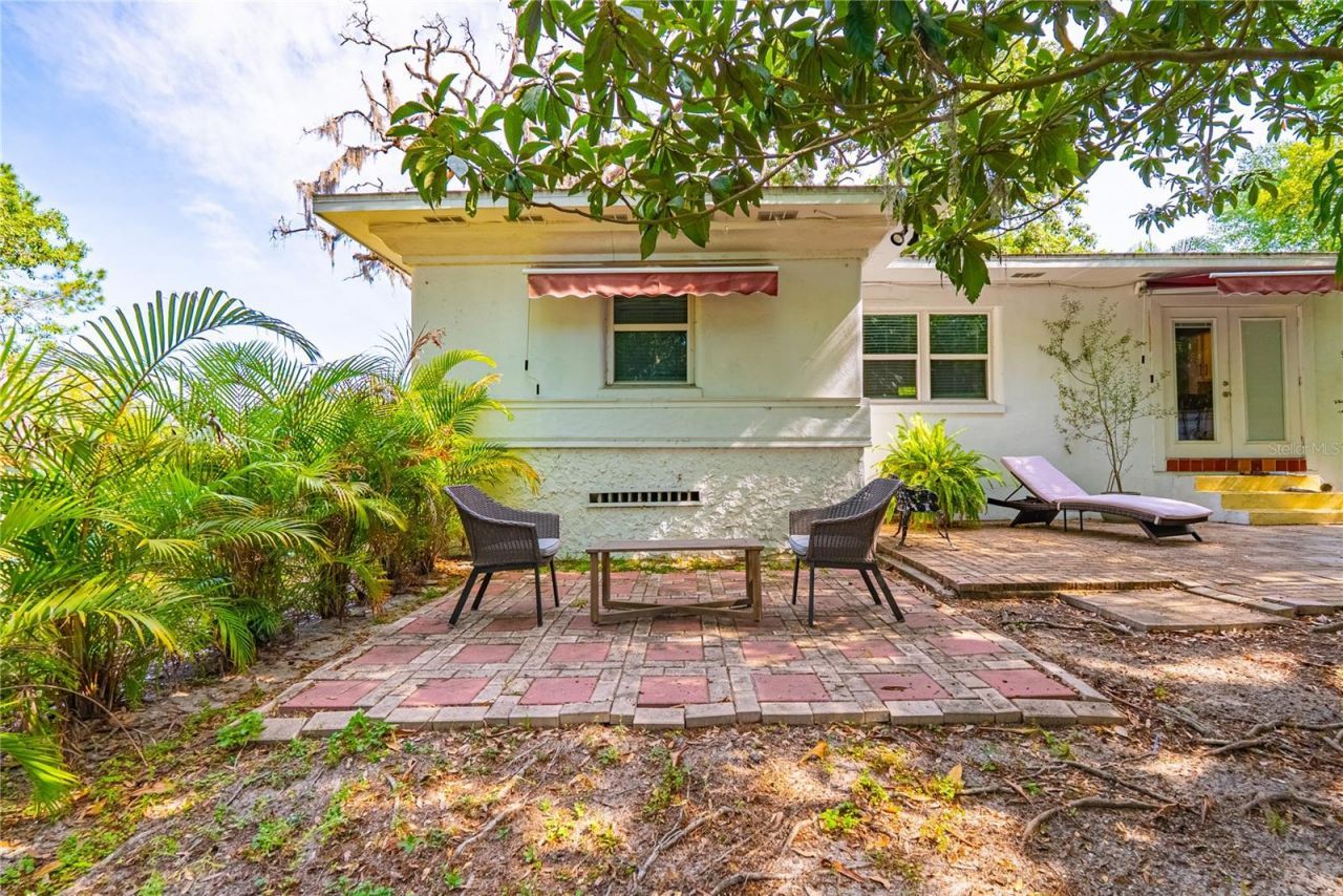 401 Bullard Parkway , Temple Terrace, FL 33617 Photo