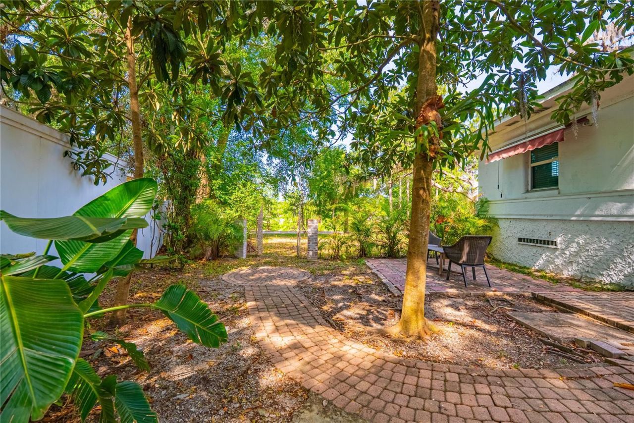 401 Bullard Parkway , Temple Terrace, FL 33617 Photo