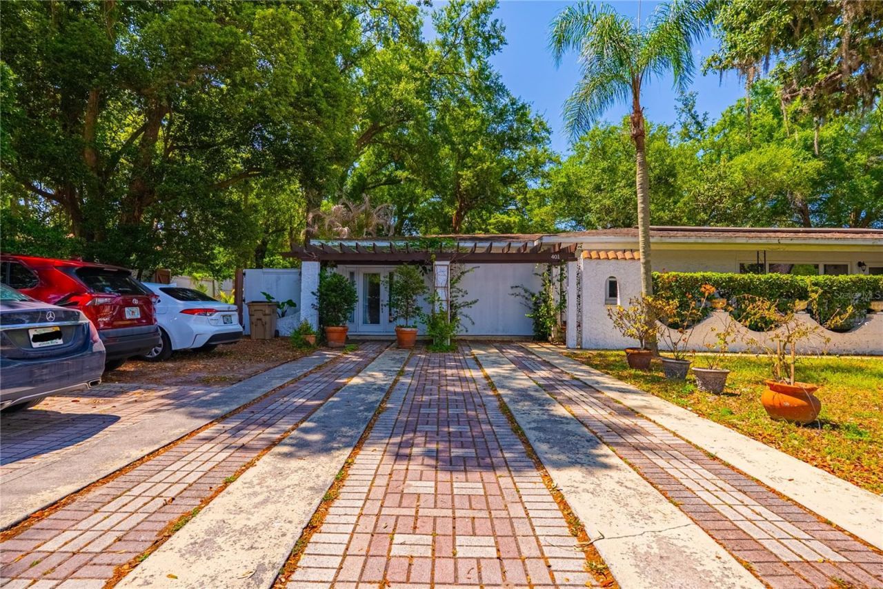 401 Bullard Parkway , Temple Terrace, FL 33617 Photo
