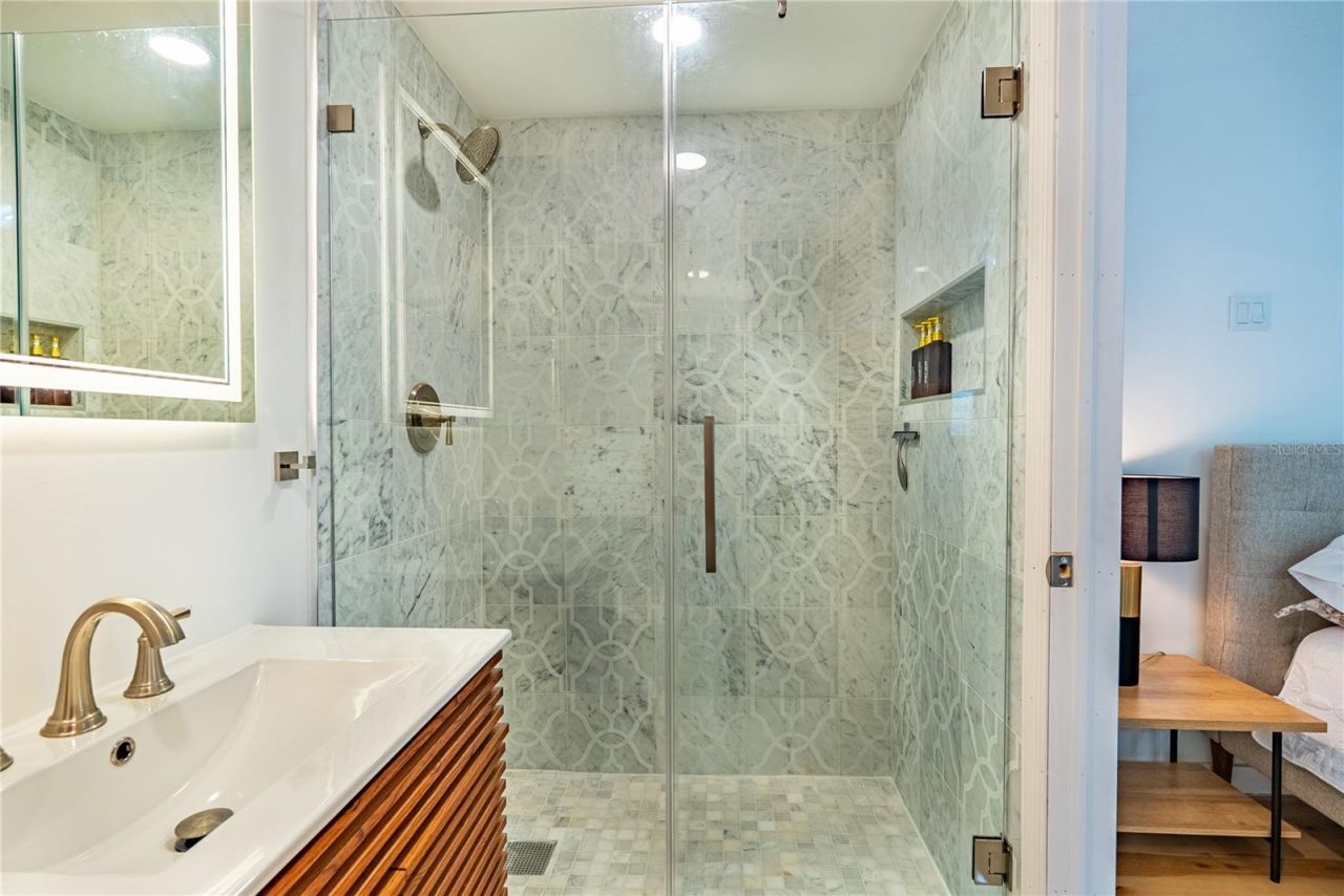 401 Bullard Parkway , Temple Terrace, FL 33617 Photo