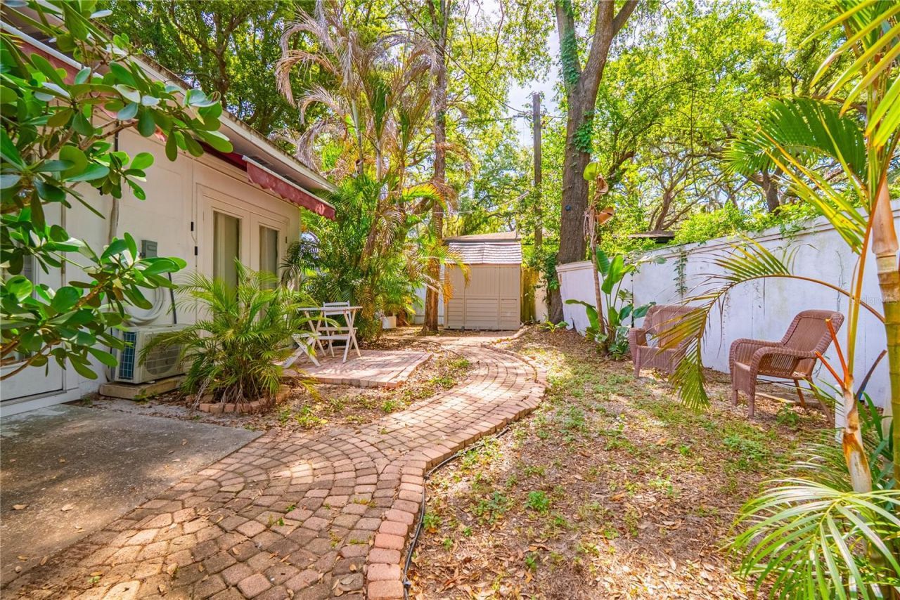 401 Bullard Parkway , Temple Terrace, FL 33617 Photo