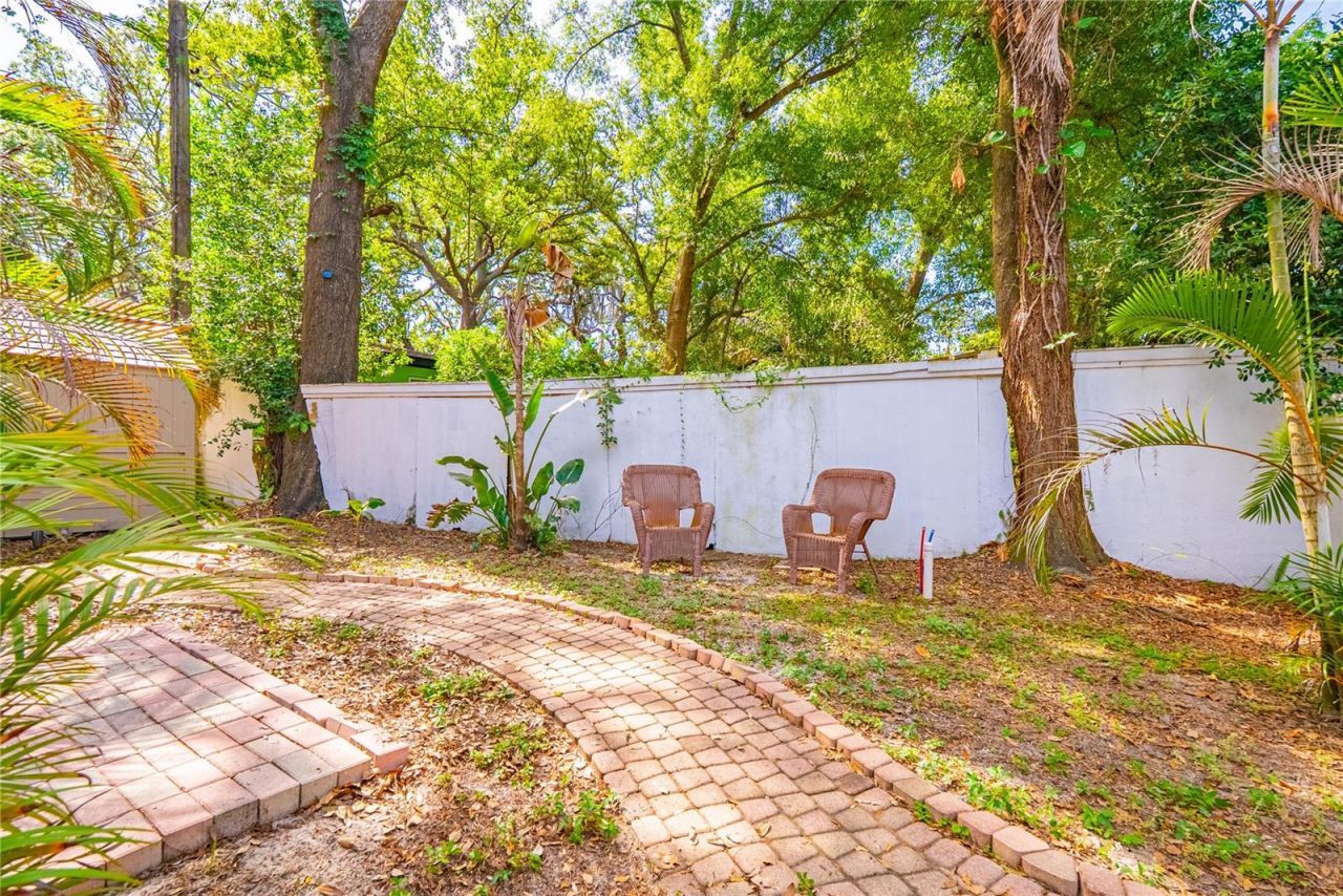 401 Bullard Parkway , Temple Terrace, FL 33617 Photo